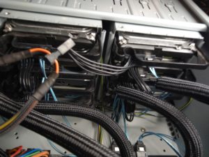 Server drive cabling